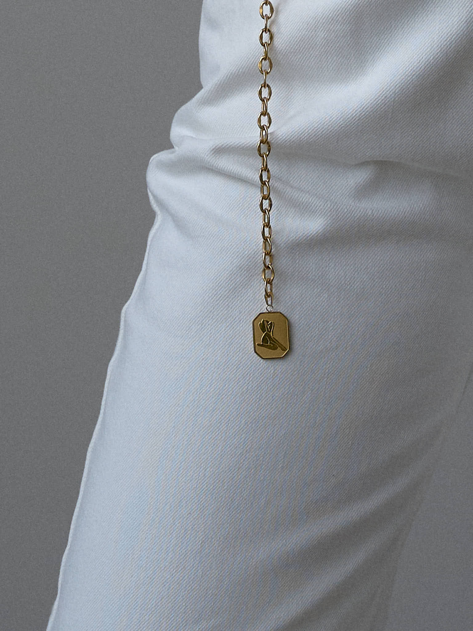 Aminatu Charm Chain Belt - Gold