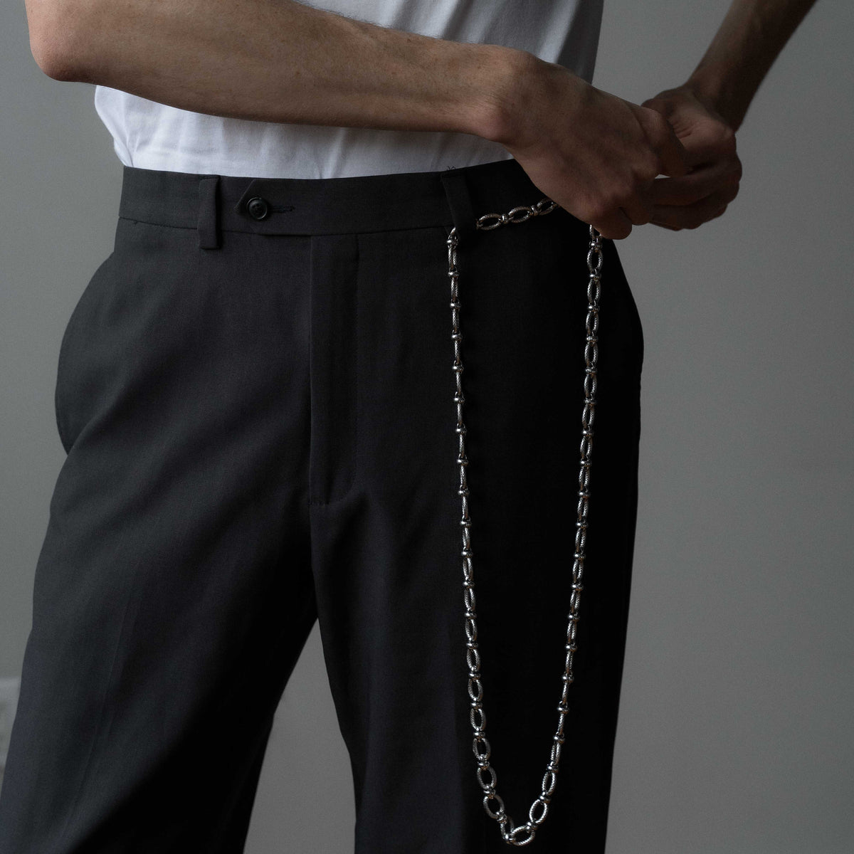 How to Wear Chain Belts: A Modern Man display picture 3
